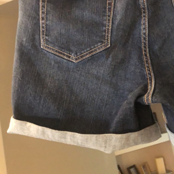 Torrid denim shorts size 14 - Picture 4 of 4